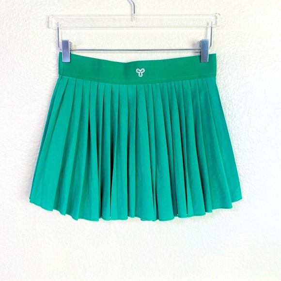 Aritzia Green TnAction Pleated Tennis Pro Micro Skort Size M - Picture 4 of 7